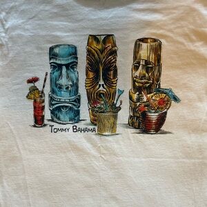NEW! Tommy Bahama Graphic T-shirt “Tiki Colada” In White Mens size Small NWOT